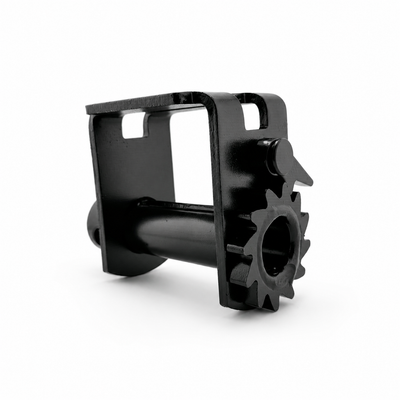 Heavy-duty flatbed strap winch with ratchet gear and drum